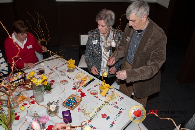 20150322 frans versteden fotografie - tilburginbeeld FRVE0769.jpg - eet met je hart lunch en creatieve workshop paastakken maken